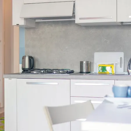 아파트 Babyaccommodation In Family 피에트라리구레